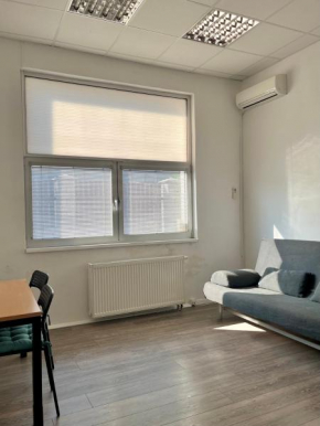 Spacious bungalow with parking